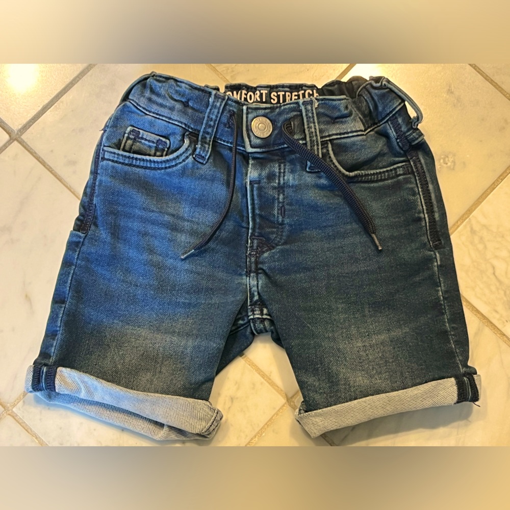 H&M Bundle of Denim Shorts toddler boys size 2-3Y, light blue and blue